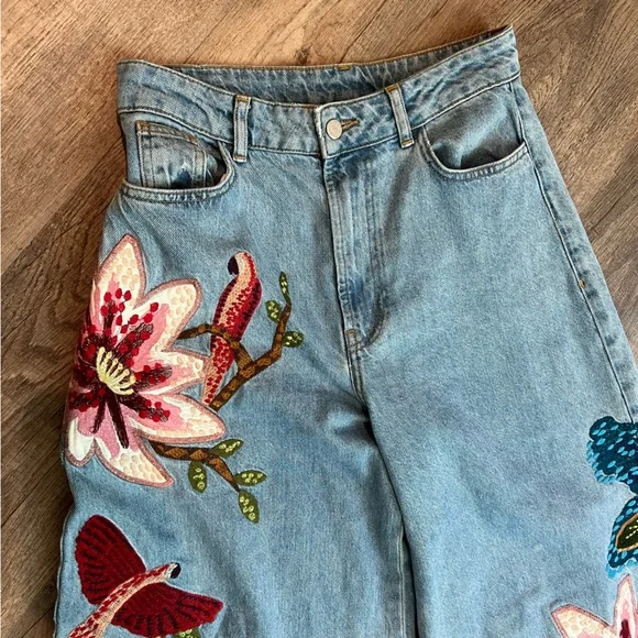 Farm Rio Embroidered Floral Wide-Leg Jeans Raw Hem Flower Bird Size Small - Picture 12 of 15